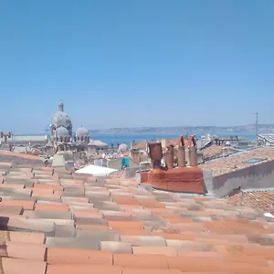 Maison Du Vieux Panier Vieux Port Marseilles
